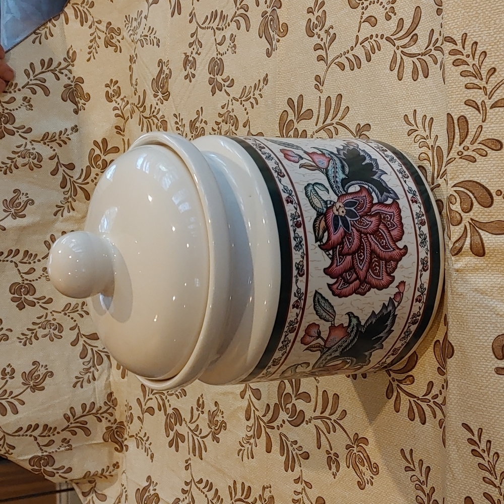 Preferred Stock "Paisley Garden Floral" Flour Canister